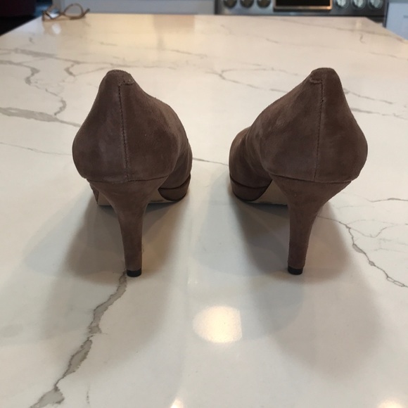 Vince Camuto Suede Pumps Cappuccino - Picture 2 of 8